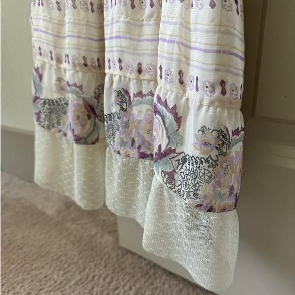 FREE PEOPLE EMBELLISHED TOP ✨ - Picture 4 of 5